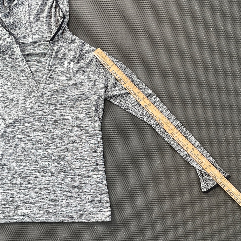 Under Armour Heathered Gray Hooded Athletic Top - Picture 5 of 7